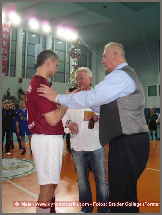 11-01-08-29-halltu-094